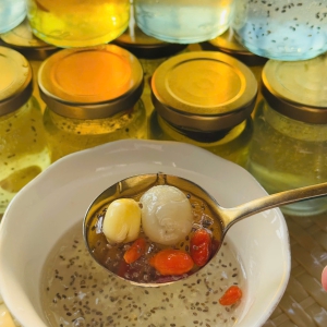 Yến Hũ Chưng Thủ Công – Hũ 70ml & 200ml – Đường Phèn, Đông Trùng, Tứ Vị – Quà Tặng Sức Khỏe Cao Cấp