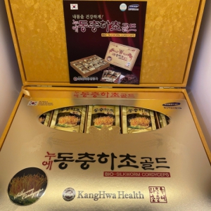 Nước Đông Trùng Hạ Thảo Hộp Gỗ Vàng: Lựa Chọn "2 Trong 1" Cho Sức Khỏe & Quà Biếu