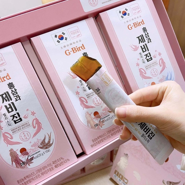 Thạch Hồng Sâm Yến Sào G-Bird Daedong - Sự kết hợp hoàn hảo giữa sâm thượng hạng 6 năm tuổi và yến sào Việt Nam giúp bảo vệ sức khỏe toàn diện.