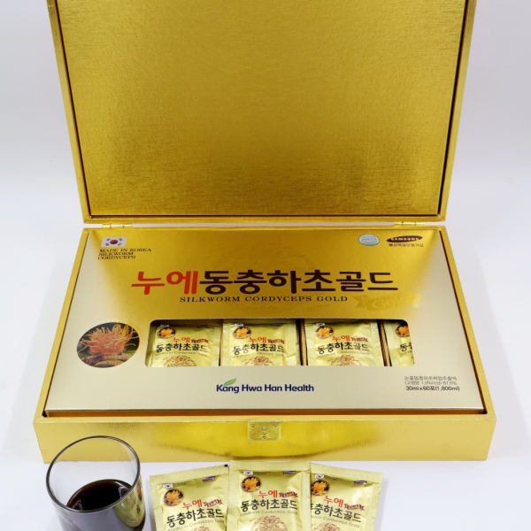 Nước Đông Trùng Hạ Thảo GOLD KING Hàn Quốc Hộp Gỗ Vàng 60 Gói – Tăng Cường Sức Khỏe Toàn Diện