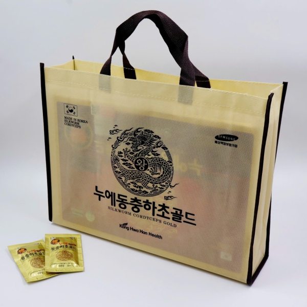 Nước Đông Trùng Hạ Thảo GOLD KING Hàn Quốc Hộp Gỗ Vàng 60 Gói – Tăng Cường Sức Khỏe Toàn Diện