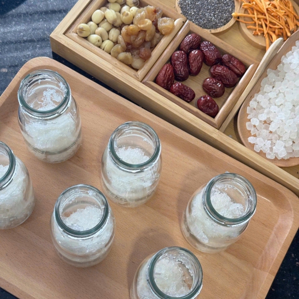 Yến Hũ Chưng Thủ Công – Hũ 70ml & 200ml – Đường Phèn, Đông Trùng, Tứ Vị – Quà Tặng Sức Khỏe Cao Cấp