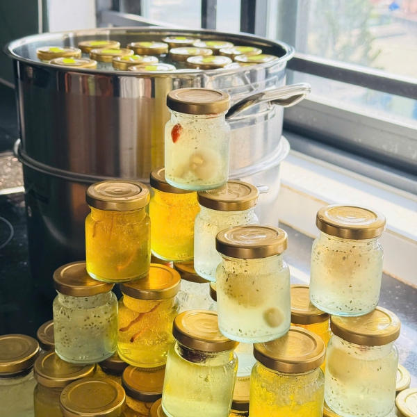 Yến Hũ Chưng Thủ Công – Hũ 70ml & 200ml – Đường Phèn, Đông Trùng, Tứ Vị – Quà Tặng Sức Khỏe Cao Cấp