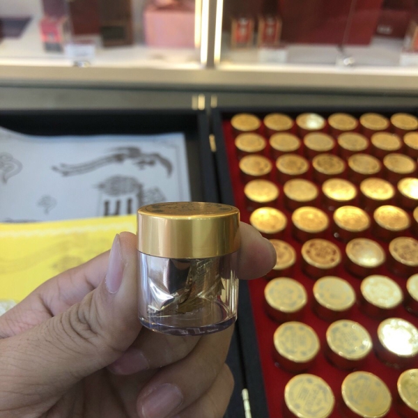 Đông Trùng Hạ Thảo 60 Viên Hộp Gỗ Đen Hàn Quốc