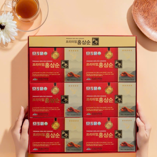 Thành phần 100% nước hồng sâm 6 năm tuổi nguyên chất