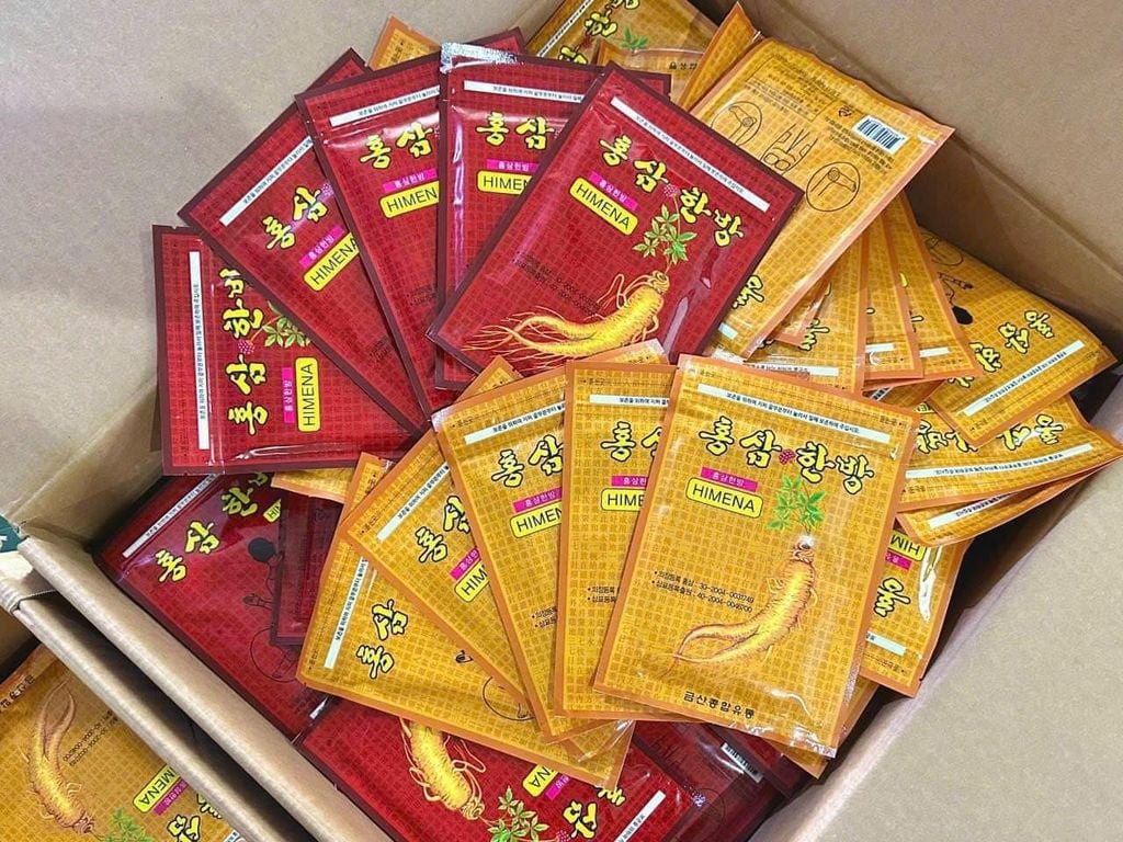 Hình ảnh thực tế miếng dán hồng sâm đỏ Himena Hàn Quốc