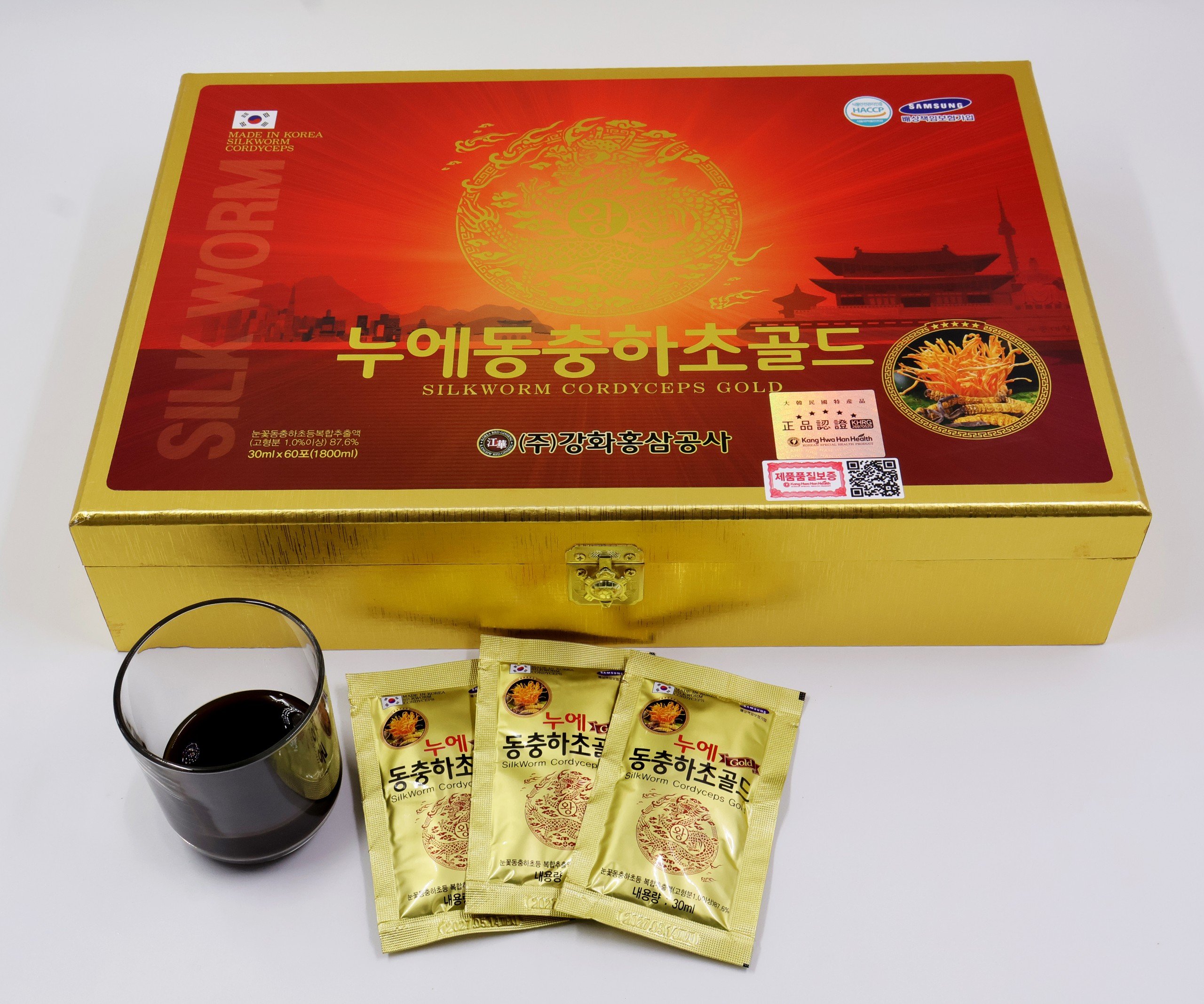 Nước Đông Trùng Hạ Thảo GOLD KING Hàn Quốc hộp gỗ vàng 60 gói chính hãng