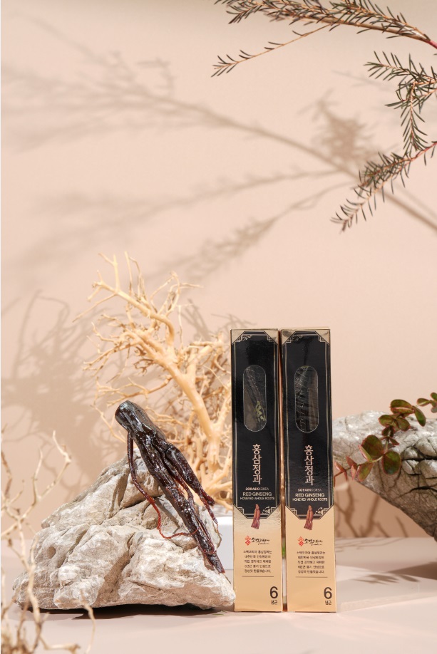 Củ sâm 6 năm tuổi vùng Punggi nguyên liệu tạo nên sâm Sobaek