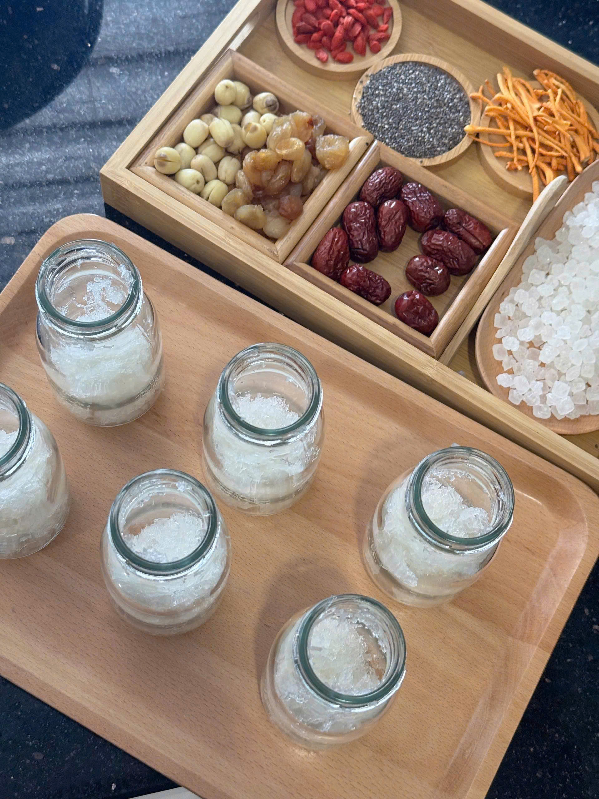 Yến hũ chưng thủ công mua 20 tặng 4