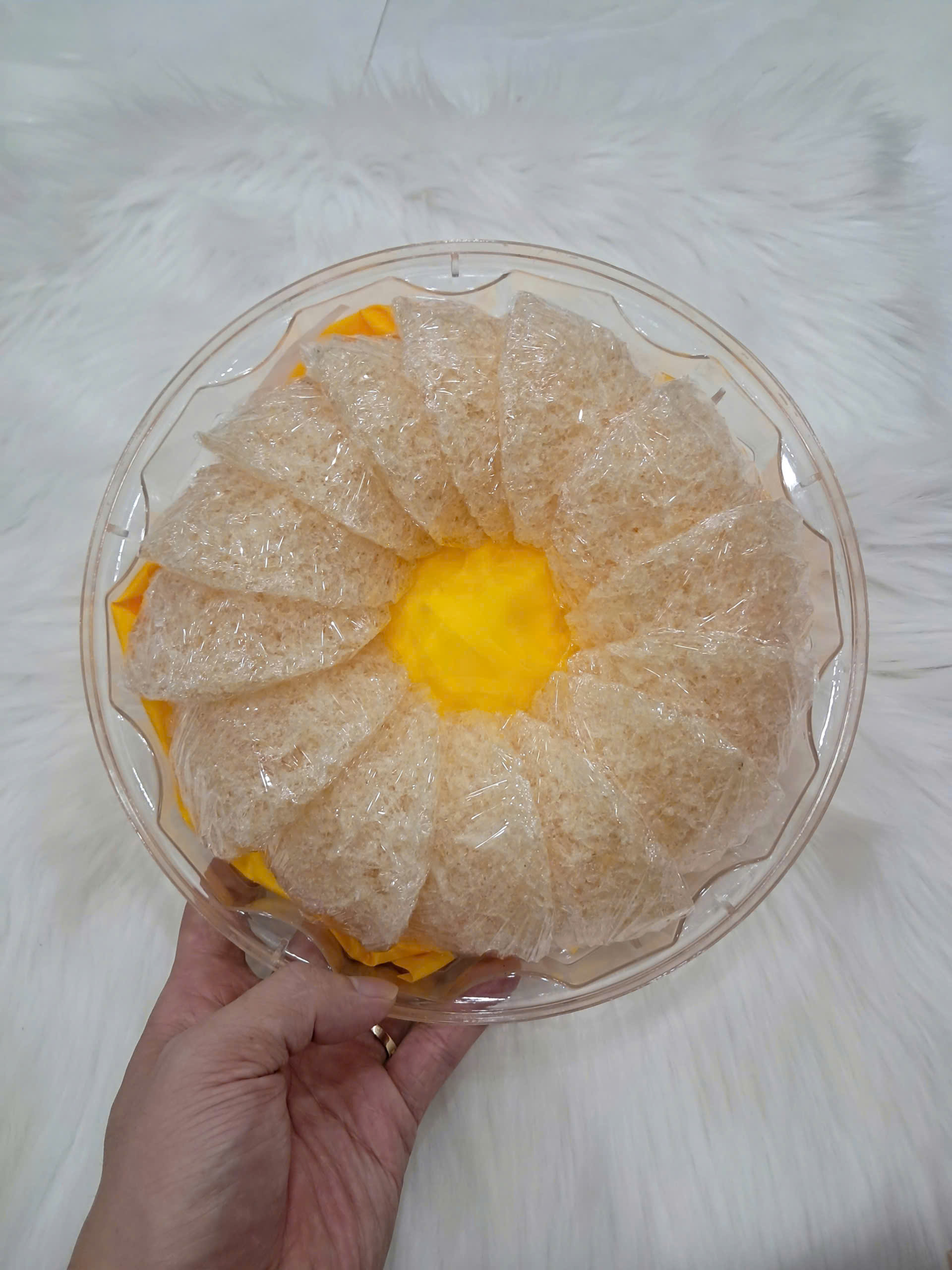 Hộp yến vụn tinh chế Nha Trang Khánh Hòa đóng gói sang trọng