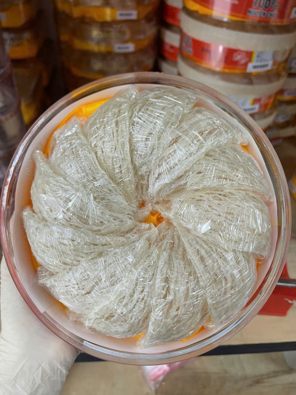 Đặc điểm sợi yến rút lông xương nguyên bản dai ngon và nở to